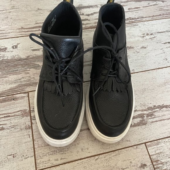 Dr. Martens 5 hole dress shoe - Picture 2 of 3